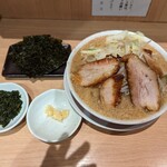 Setagaya - 魚郎らーめん（にんにく別皿）+のり増し+あおさのり（クーポン利用）。