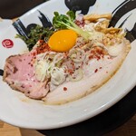 彩色ラーメンきんせい - 濃厚旨辛味噌豚骨まぜそば