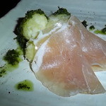 MOJO - にんじんの葉っぱのジェノベーゼソース