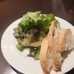 ナポリピッツァ・コジコジ - ランチのサラダ