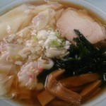 Shinyuu Ramen - ワンタン麺550円