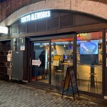 TOKYO ALEWORKS STATION TAPROOM - 