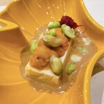 蕎麦割烹  倉田 - 胡麻豆腐、馬糞海胆、長岡京産黒豆、胡桃味噌と白味噌ソース