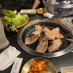 赤坂韓国料理・焼肉 兄夫食堂 - 