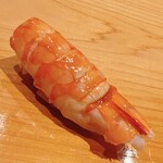 こま田 - 伊勢のクマエビ。いわゆる赤脚です。フライでしたか食べたことがありませんでしたが、茹でも最高。旨味の塊でした