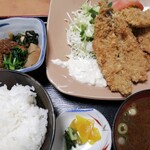 小塩屋 - アジ、イワシフライ定食(煮物セット)790円税込