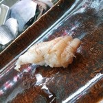 寿司割烹 魚紋 - 本みる
