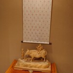 肉料理ふくなが - 一刀彫りの置き物