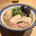 豚骨醤油 三輪 - 