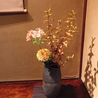 すき焼割烹 日山 - 生花