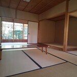 茶室 おおすみ山居 - キレイで広い和室が二間続いている