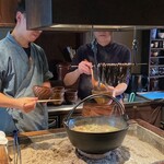 たでの葉 - 土鍋にたっぷりとツキノワグマ汁なのです♪