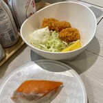 Hama sushi - 広島県産牡蠣のカキフライ、大切り銀鮭
