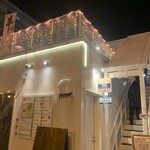 天空のジンギスカン - この階段を上がって行きます♪