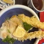 本格手打うどん おか泉 - 