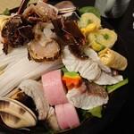 江戸三 - かまぼこのピンクがかわいい♪