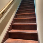 くじら - 2階への階段