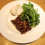 スガハラ - 熊本 赤牛 リブロース グリル + 春菊 酢橘のドレッシング + 里芋