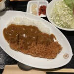 Tonkatsu Maisen - 茶美豚ロースかつカレー。