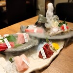 北新地マグシェ - 絶品マグロが詰まった宝石箱、そして利き酒師厳選の日本酒～♪