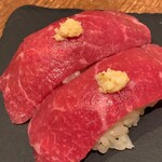 百萬力 - 和牛肉寿司