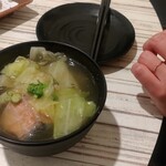 Sumibiyaki To Kaisen Tedukuri Toufu Maido - 鮭のあら汁