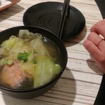 炭火焼と海鮮 手づくり豆富 まいど！ - 鮭のあら汁