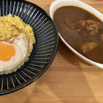 モトカレー - インド　ライス200g、揚げ目玉焼きトッピング