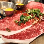 卓上レモンサワー 焼肉ホルモンたけ田 - 超はみ出る和牛8秒炙り