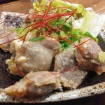 肉汁餃子のダンダダン - 砂肝のニンニク漬け428円は冷製