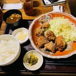 葱屋 平吉 - 唐揚げ定食