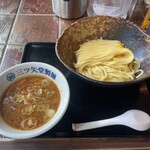 三ツ矢堂製麺 - 料理写真:豚骨魚介つけめん