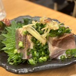 大衆日本酒バル ふとっぱらや - 炙りぶりポン酢　590円