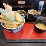 Tempura Shubou Maachan - 味わい塩天丼。