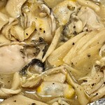 お好み焼き 鉄ちゃん - ホイル蒸しにしてお汁もスプーンで全部掬いました　激ウマ！