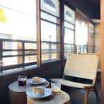 COFFEE HOUSE punkt. - 