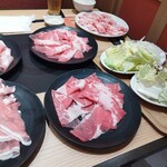 しゃぶしゃぶ但馬屋 - 牛と国産夢の大地四元豚コース