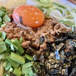 つけ麺屋しずく - 鮮やか。