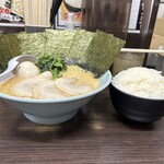 横浜家系ラーメン 魂心家 - 