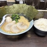 横浜家系ラーメン 魂心家 - 