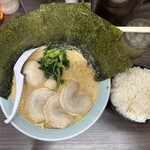 横浜家系ラーメン 魂心家 - 