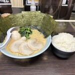 横浜家系ラーメン 魂心家 - 