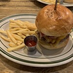 BURGER STAND HI-FIVE - くんちゃまベーコンチーズバーガー（1,450円税別）2023.10