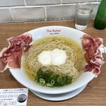 黄金の塩らぁ麺 ドゥエイタリアン - 