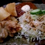 御馳走ごはん あの頃 - から揚げと煮込みハンバーグ定食