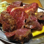 ホルモン 竜 - 【２０１３年１０月 再訪問】肉盛り合せ