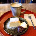 胡桃堂喫茶店 - 生姜カフェオレ780円 台湾カステラ630円