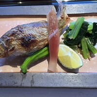 京懐石 美濃吉 そごう千葉店 - 名残り子持ち鮎塩焼き