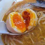 ハルピンラーメン - 寝かせニンニク玉子 150円