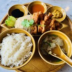 シンガポール海南鶏飯 - 